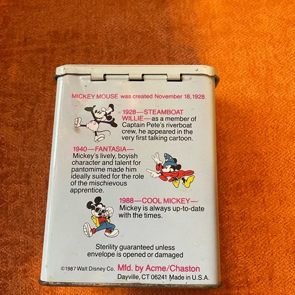 Vintage Mickey Mouse Band Aid Container, Good condition - Picture 4 of 5